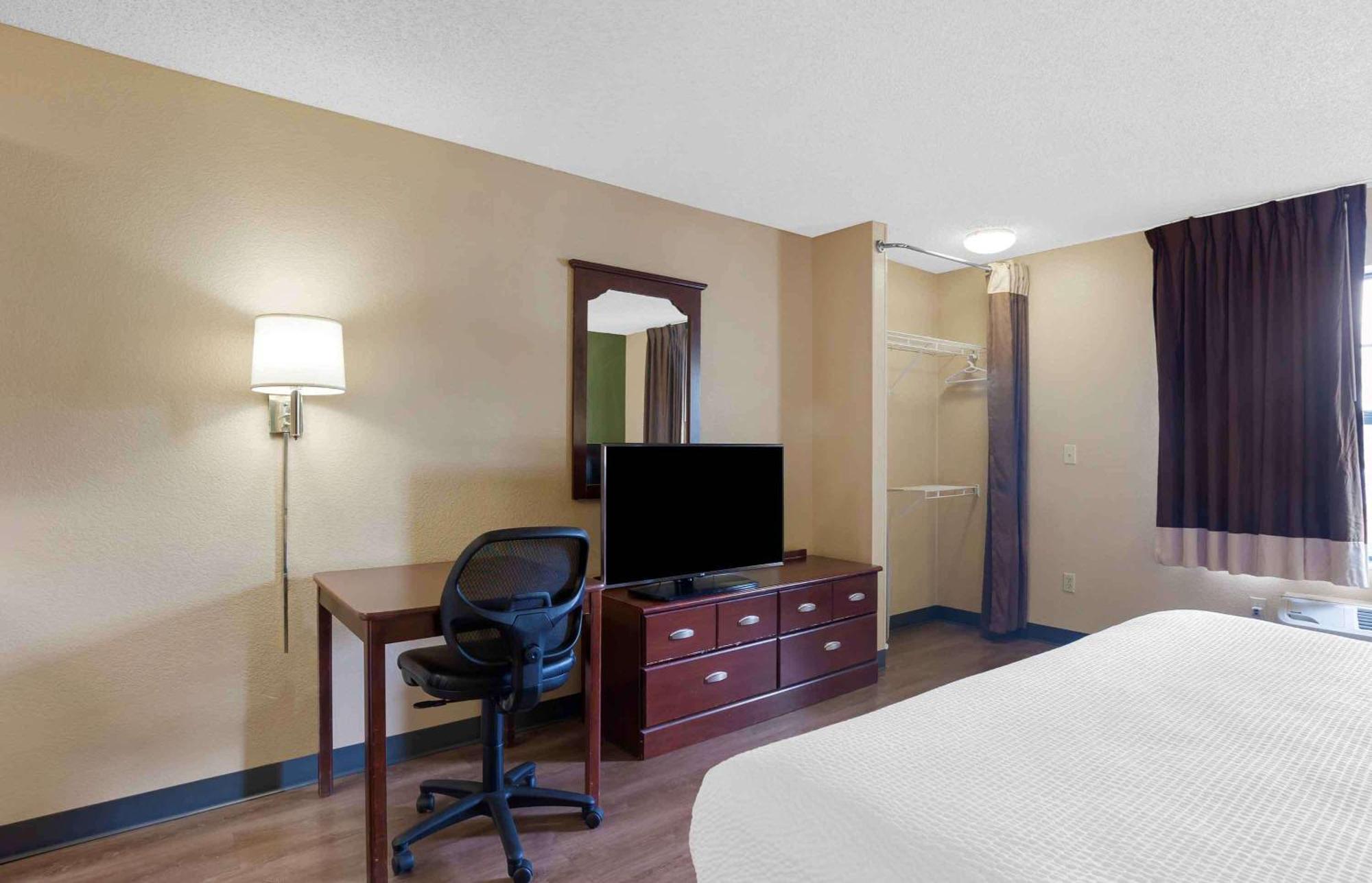 Extended Stay America Suites - Los Angeles - Carson Bagian luar foto