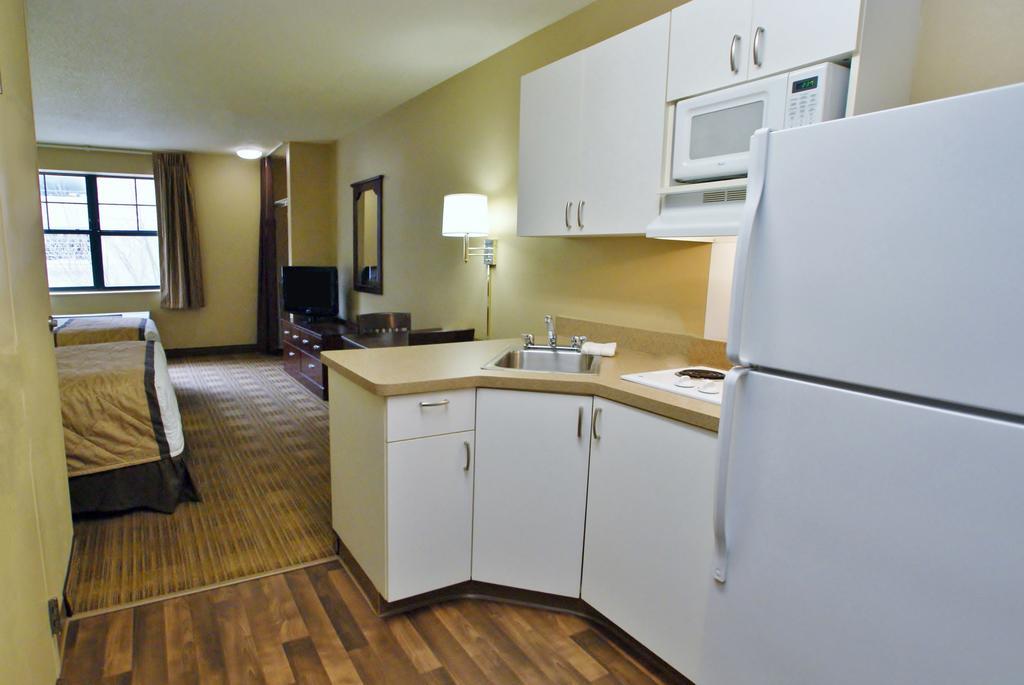 Extended Stay America Suites - Los Angeles - Carson Bagian luar foto